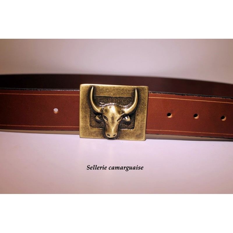 Ceinture cuir, tête de taureau