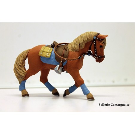 Figurine cheval sellé